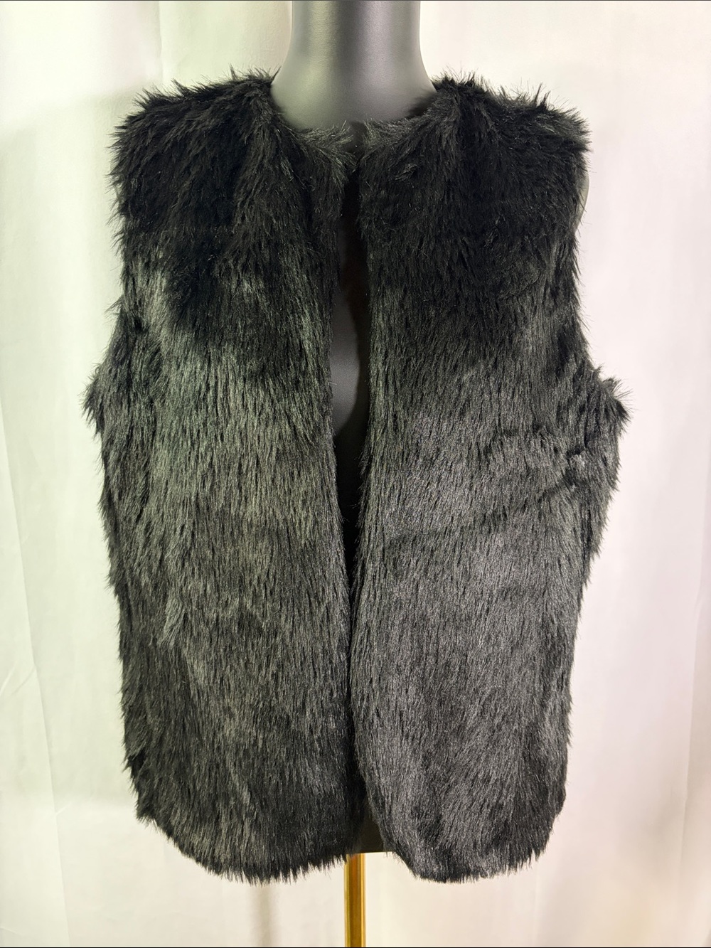 Gap True Black Faux Fur Open Front Vest